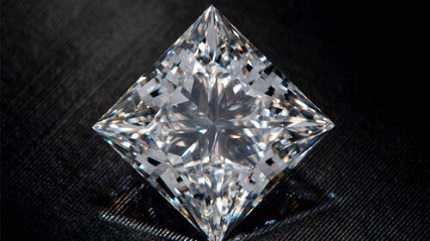 GIA examines world’s largest CVD diamond