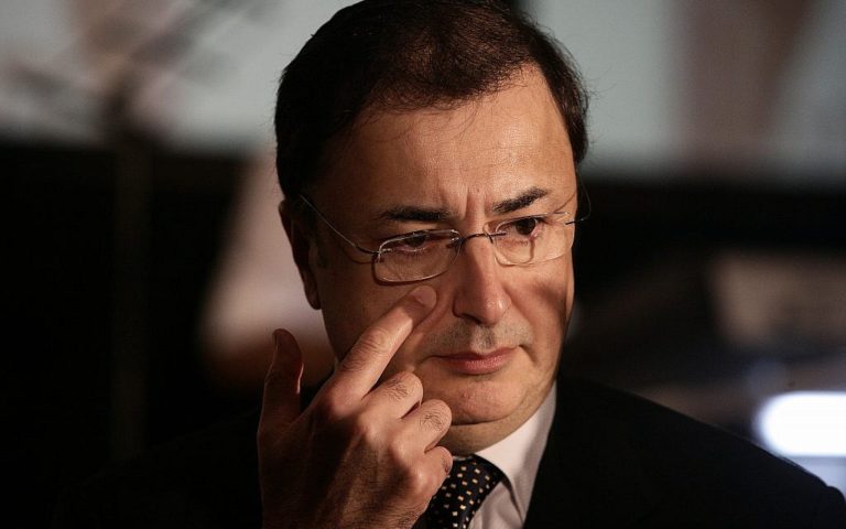 Diamond tycoon Lev Leviev to be questioned in smuggling case after touchdown in Israel