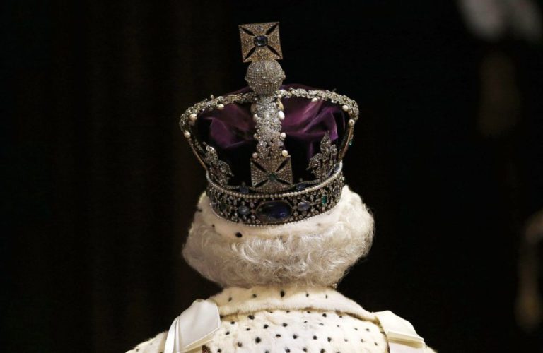 From curses to conflicts: What is going to occur to Queen Elizabeth’s Crown Jewels? | Worldwide