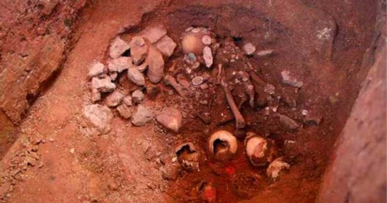 Newly Discovered 1000 BC Pacopampa Priest’s Tomb in Peru Is Turning Heads