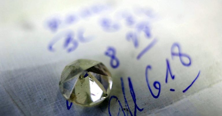 Belgium’s diamonds lose shine amid Russia sanctions speak – POLITICO