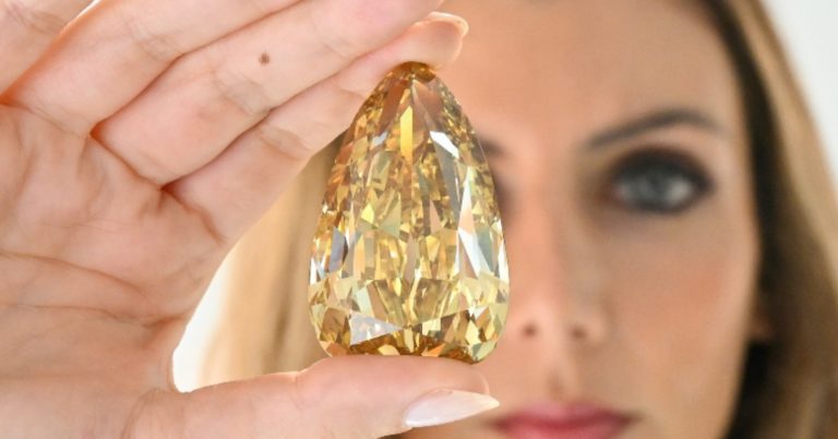 The World’s Largest Flawless Diamond To Be Auctioned