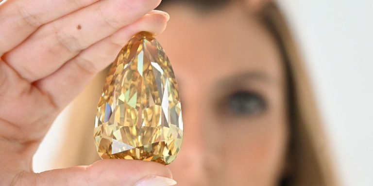 Over 300-Carat Yellow Diamond to Be Auctioned With out Reserve