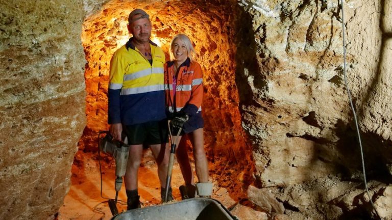 New Zealand couple with ‘gem fever’ spending each winter 12 metres underground in Qld