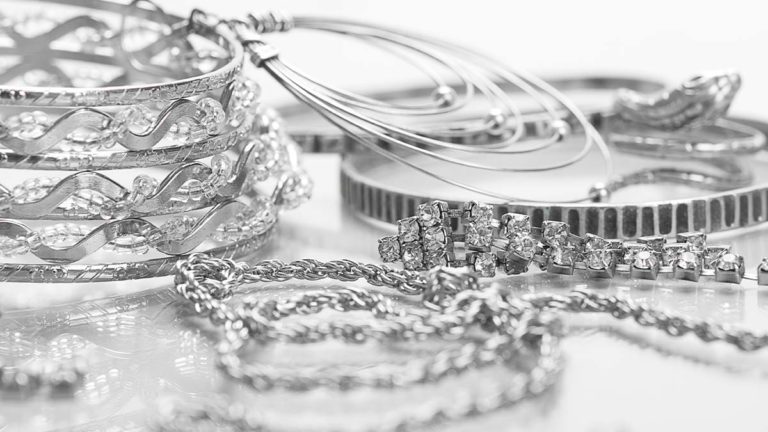 How To Clear Silver Jewellery So It Appears to be like Shiny and New