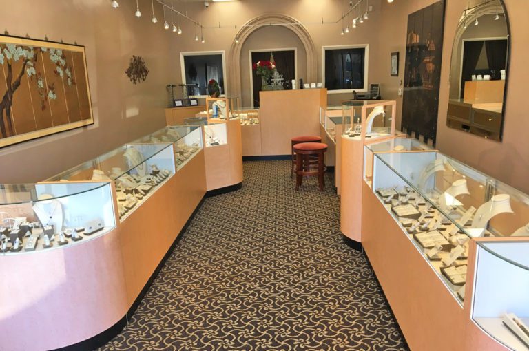 After Three A long time Royal Jewelers Prepares to Bid Farewell to Loyal Clients