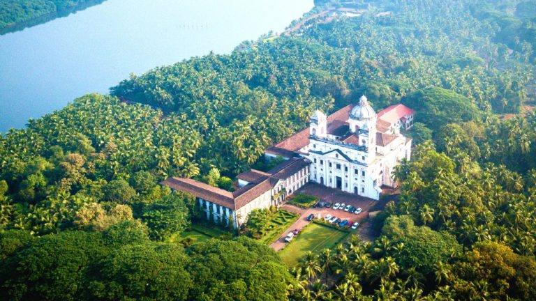 10 Most Stunning Church buildings In Goa To Go to