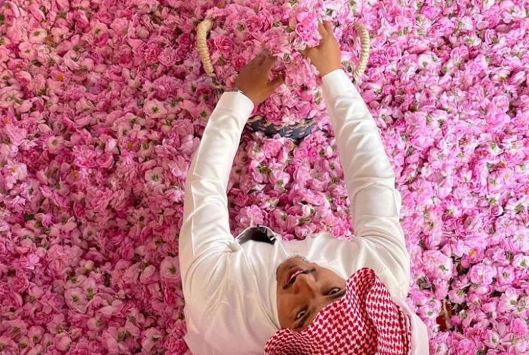 Taif as soon as tried to lynch The Prophet, now produces Roses to clean Kaaba