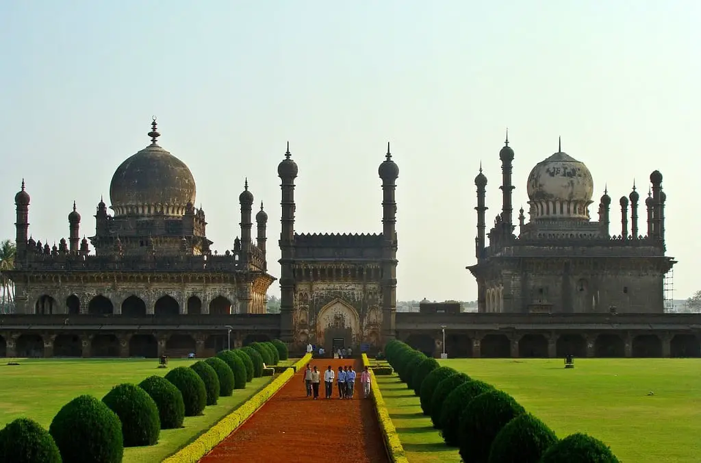 11 Unbelievable Monuments Of India You Cannot Miss