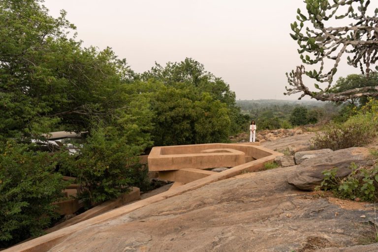 Vinu Daniel of Wallmakers and his Chuzhi Home in India