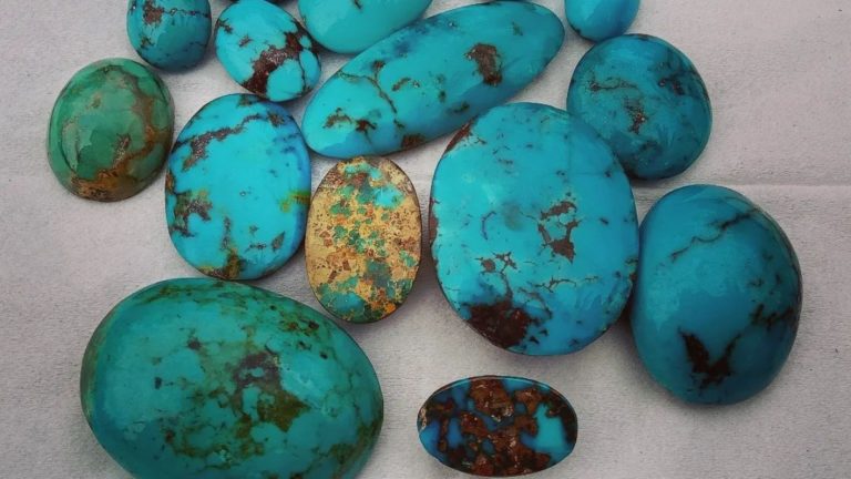 Turquoise gemstone: Know advantages, significance, ruling planet & right methods to put on it