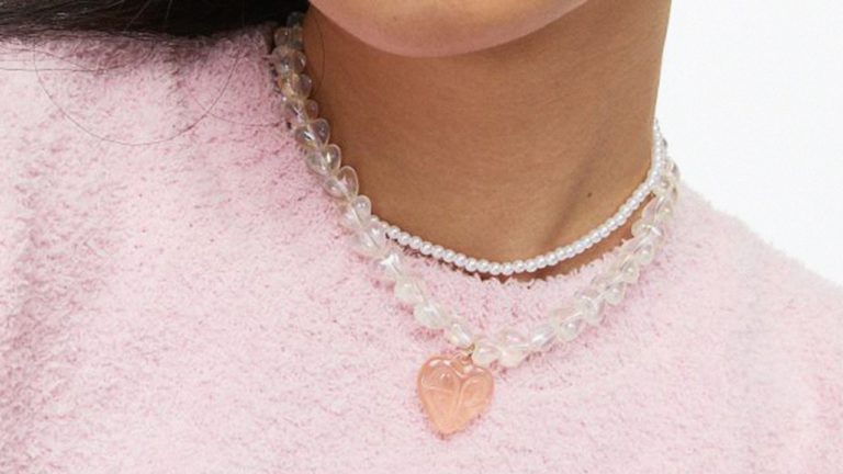 15 Greatest Good friend Necklaces For You And Your BFF